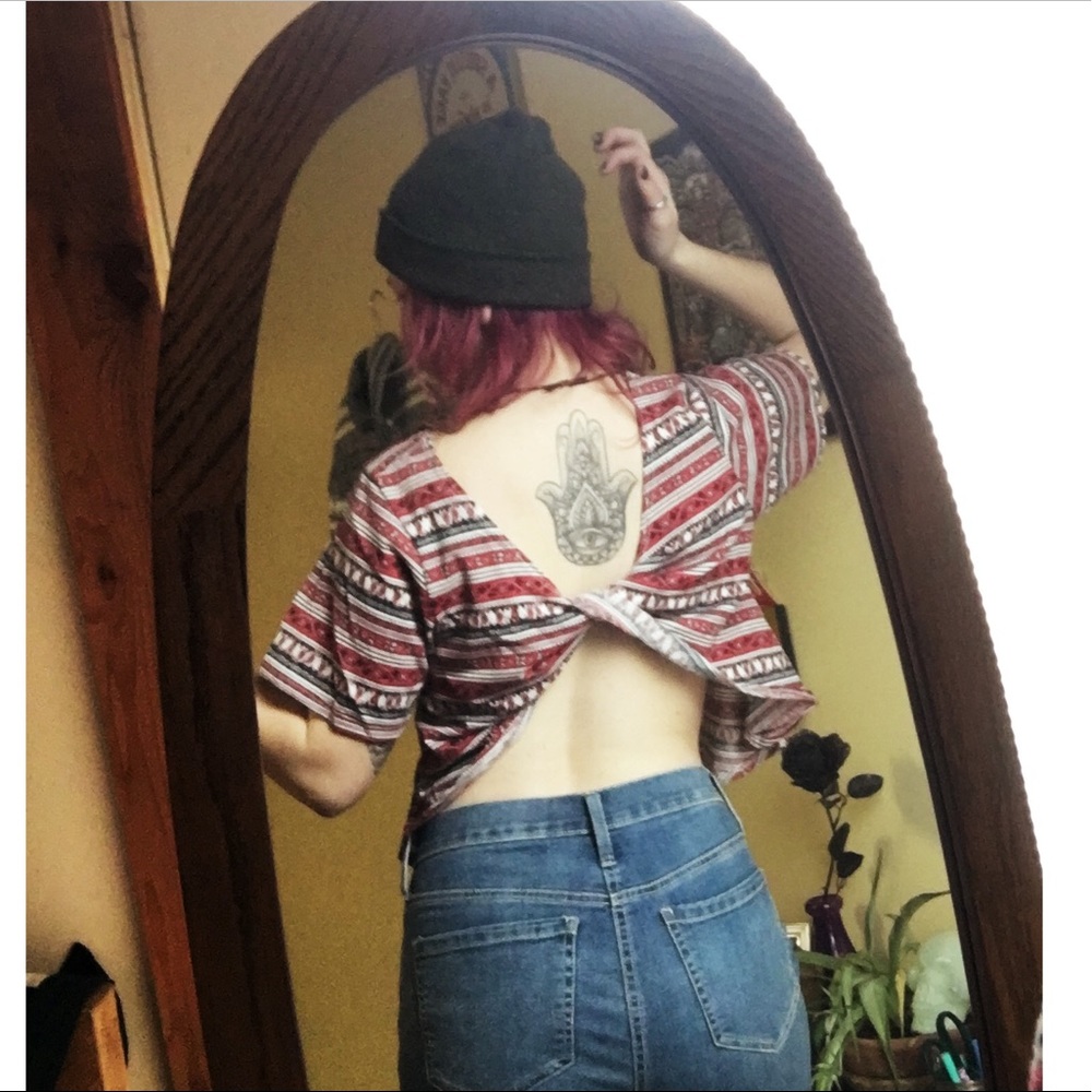 Twist back Crop top